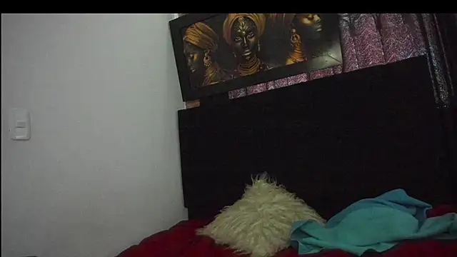 Evaaross 2345 online show from September 9, 2025, 12:58 pm