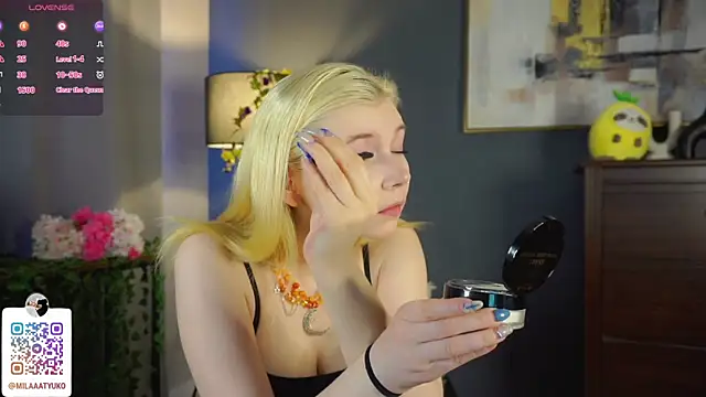 DaisyElmers online show from March 11, 2025, 3:25 am