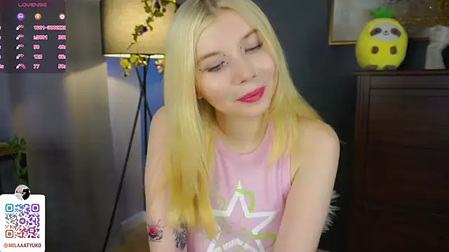 DaisyElmers online show from March 18, 2025, 9:23 am