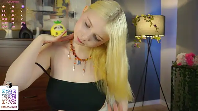 DaisyElmers online show from March 4, 2025, 6:37 am