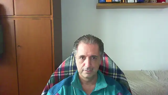 lliuk70mi online show from April 13, 2026, 12:42 pm