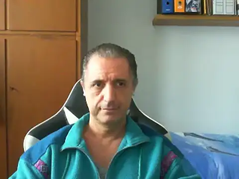 lliuk70mi online show from March 15, 2025, 12:13 pm