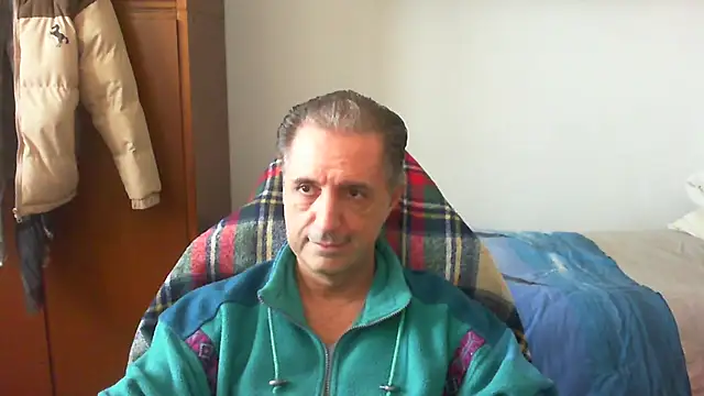 lliuk70mi online show from March 27, 2026, 2:18 pm