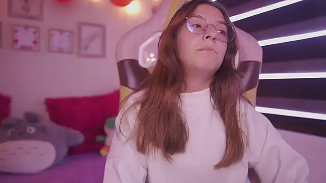 Snapshot of milly_kenner chatting on February 20, 2025, 6:57 pm milly kenner online show from February 20, 2025, 6:57 pm