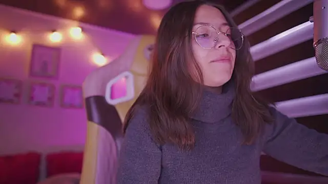 Snapshot of milly_kenner chatting on September 9, 2025, 6:39 pm milly kenner online show from September 9, 2025, 6:39 pm