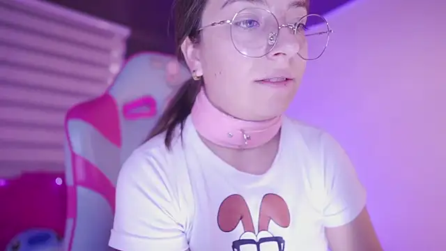 Snapshot of milly_kenner chatting on September 23, 2025, 4:58 pm milly kenner online show from September 23, 2025, 4:58 pm