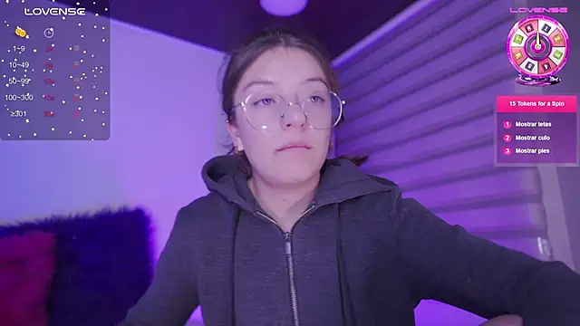 Snapshot of milly_kenner chatting on March 20, 2025, 11:45 pm milly kenner online show from March 20, 2025, 11:45 pm