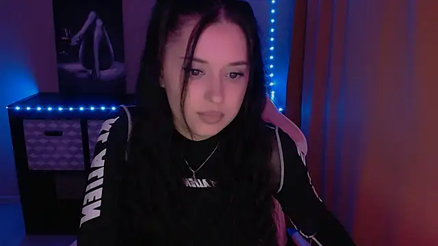 AlisaLink online show from March 12, 2025, 6:32 pm