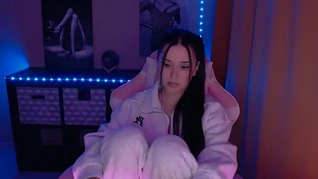 AlisaLink online show from February 28, 2025, 5:26 am