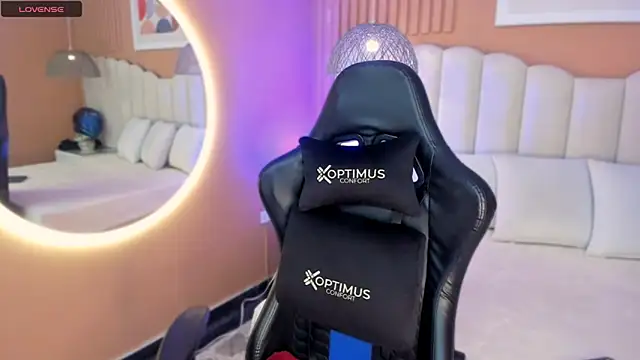 zia cooper online show from October 22, 2025, 7:02 pm