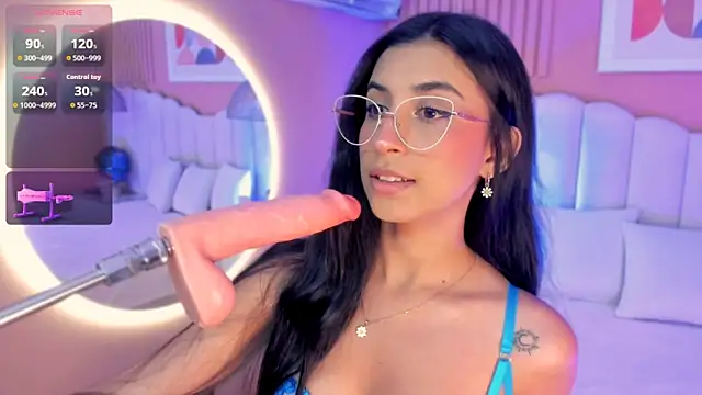 zia cooper online show from October 28, 2025, 7:35 pm