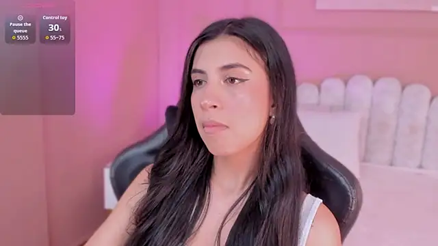 Snapshot of zia_cooper chatting on February 24, 2026, 6:53 pm zia cooper online show from February 24, 2026, 6:53 pm