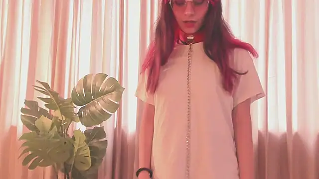 RedMeloddy online show from February 25, 2025, 10:31 pm