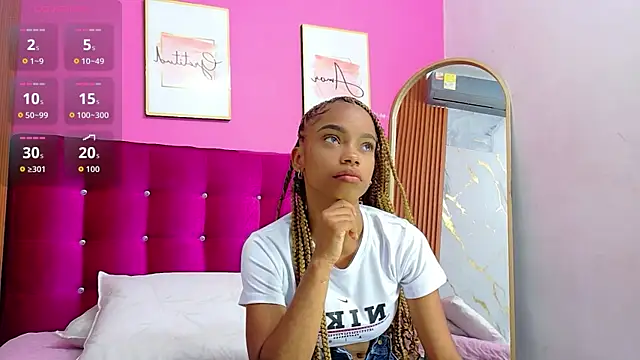 Snapshot of littleebonymommy chatting on July 24, 2026, 7:21 pm littleebonymommy online show from July 24, 2026, 7:21 pm