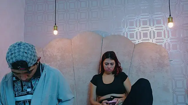 Annyeli online show from November 15, 2025, 2:10 pm