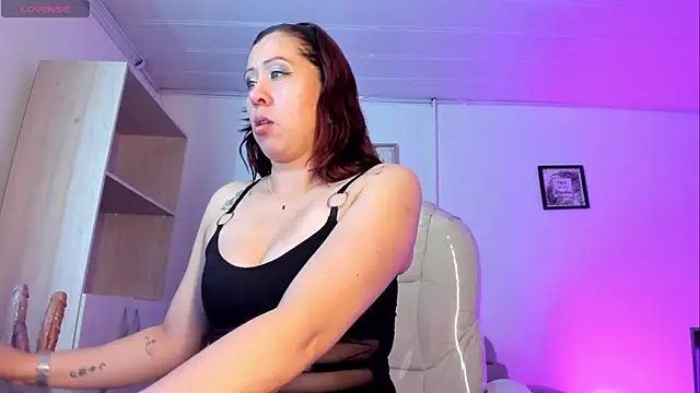 Alexx Scoot online show from December 22, 2025, 5:35 pm