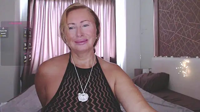Snapshot of _Monika_sun_ chatting on June 5, 2026, 2:05 am Monika sun online show from June 5, 2026, 2:05 am