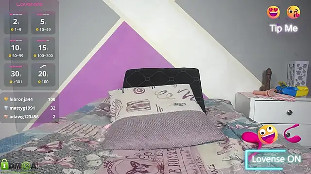 Snapshot of karla_charloby chatting on March 7, 2025, 5:06 pm karla charloby online show from March 7, 2025, 5:06 pm