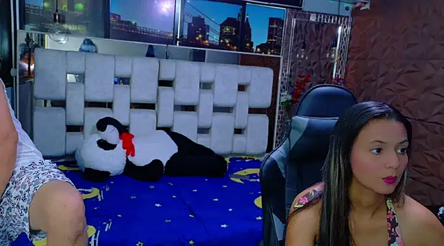 ValentinaAndTerry online show from January 26, 2025, 12:33 pm