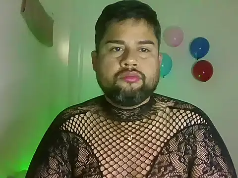 Snapshot of GABRIELGARCIA1313 chatting on July 18, 2026, 9:34 pm GABRIELGARCIA1313 online show from July 18, 2026, 9:34 pm