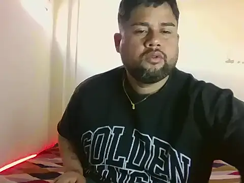 Snapshot of GABRIELGARCIA1313 chatting on July 7, 2026, 3:26 pm GABRIELGARCIA1313 online show from July 7, 2026, 3:26 pm