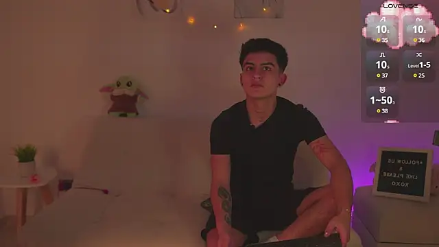 tommy and sophie online show from March 18, 2025, 2:51 am