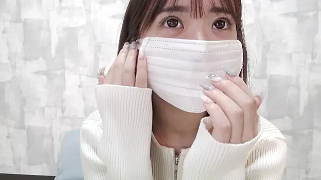 Snapshot of LOVE_MOMO_LOVE chatting on October 12, 2025, 12:17 pm LOVE MOMO LOVE online show from October 12, 2025, 12:17 pm