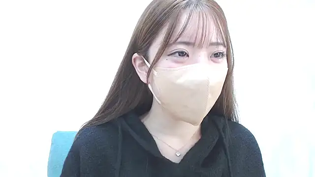 Snapshot of LOVE_MOMO_LOVE chatting on December 22, 2024, 11:33 am LOVE MOMO LOVE online show from December 22, 2024, 11:33 am