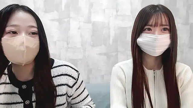 Snapshot of LOVE_MOMO_LOVE chatting on September 15, 2025, 10:26 am LOVE MOMO LOVE online show from September 15, 2025, 10:26 am