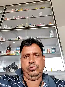 Snapshot of Raj1043 chatting on May 5, 2026, 6:27 am Raj1043 online show from May 5, 2026, 6:27 am