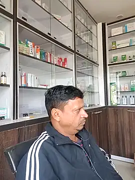 Raj1043 online show from November 30, 2025, 5:19 am