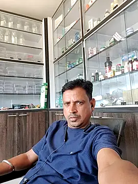 Snapshot of Raj1043 chatting on May 1, 2026, 5:45 am Raj1043 online show from May 1, 2026, 5:45 am