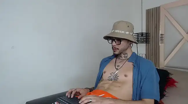 Snapshot of MurdockH chatting on March 8, 2025, 8:11 am MurdockH online show from March 8, 2025, 8:11 am