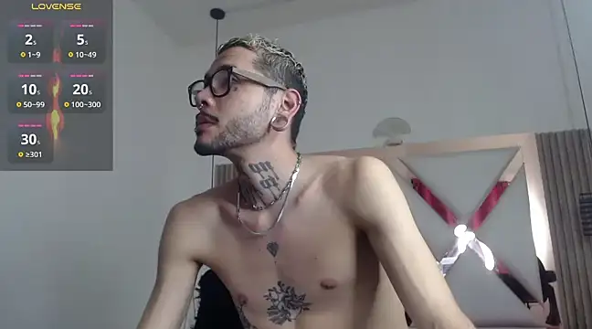 Snapshot of MurdockH chatting on February 16, 2025, 11:28 pm MurdockH online show from February 16, 2025, 11:28 pm