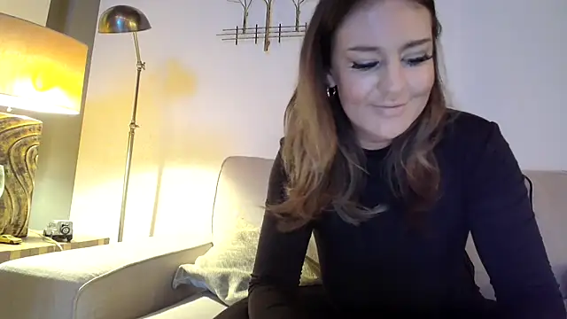 Nina24 online show from March 15, 2025, 8:54 pm