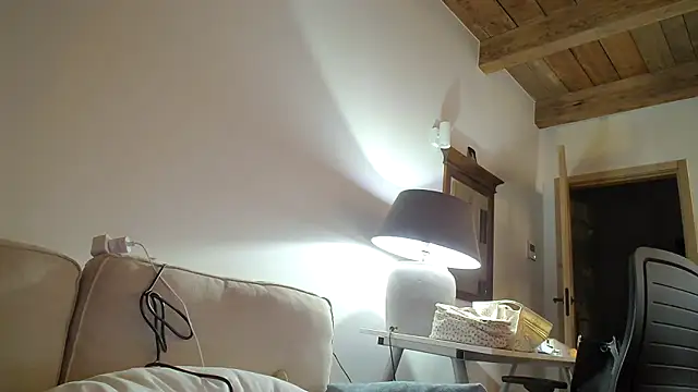 Nina24 online show from March 12, 2025, 9:45 pm