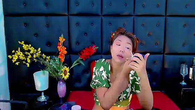 Snapshot of Isalombardi chatting on February 10, 2026, 2:54 am Isalombardi online show from February 10, 2026, 2:54 am