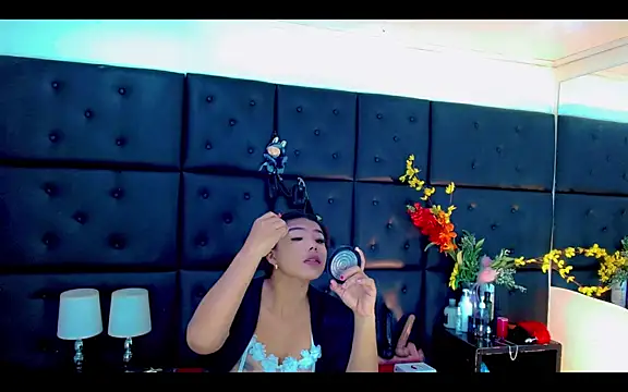 Snapshot of Isalombardi chatting on April 7, 2026, 2:13 am Isalombardi online show from April 7, 2026, 2:13 am