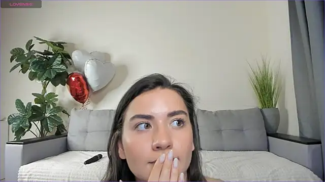 NicoleLuv online show from March 16, 2025, 7:17 pm