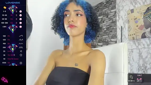 Snapshot of Queen_Cuarxxo chatting on March 7, 2025, 3:08 am Queen Cuarxxo online show from March 7, 2025, 3:08 am