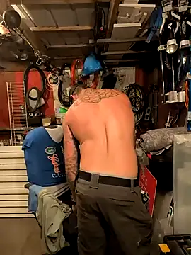 jtw14 online show from September 28, 2025, 2:40 am