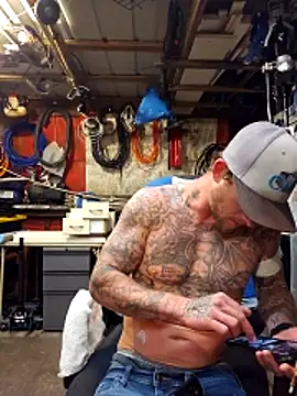 jtw14 online show from November 7, 2025, 3:11 am