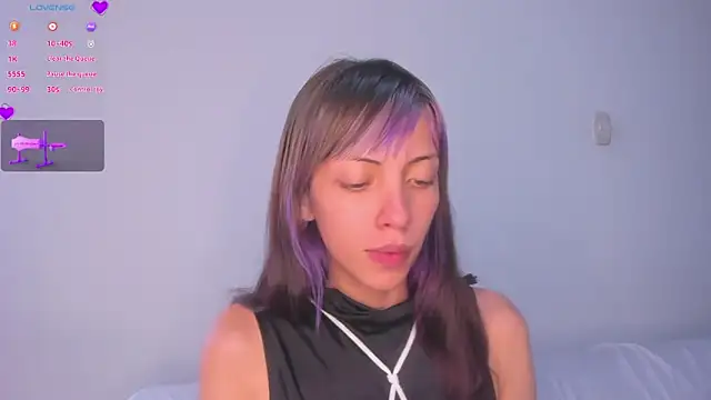 MiaGoth  online show from November 16, 2025, 7:40 pm