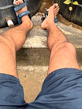 yourboy2000   online show from October 4, 2025, 10:39 am