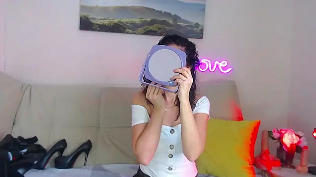 MariaModel online show from March 7, 2025, 6:46 am