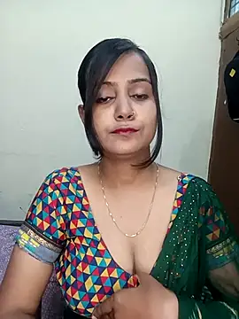 Snapshot of Miss-Riyasingh chatting on July 14, 2026, 1:06 pm Miss-Riyasingh online show from July 14, 2026, 1:06 pm