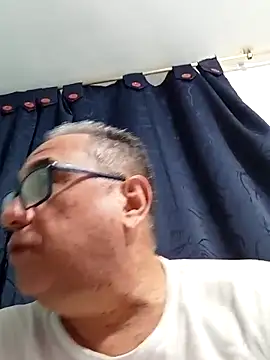 MATTHEW MRANDA online show from October 8, 2025, 3:30 am