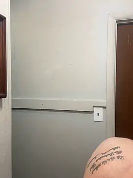 bigred0808 online show from April 19, 2026, 4:41 pm