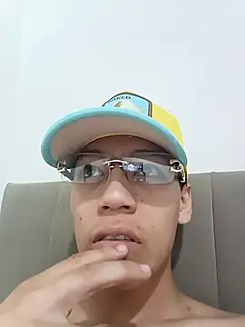 CRYBYT9 online show from September 27, 2025, 2:07 am