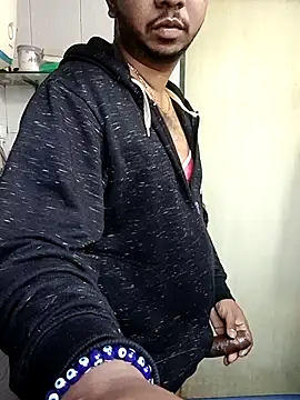 Mmm992170 online show from November 22, 2025, 4:44 am